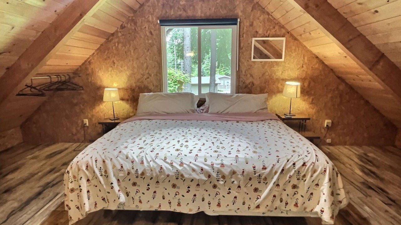 Photo of Bedroom in Packwood