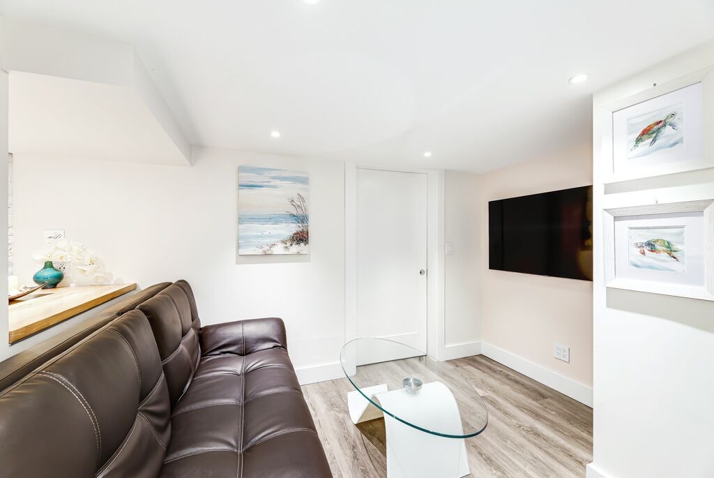 Photo of Livingroom in Genesee