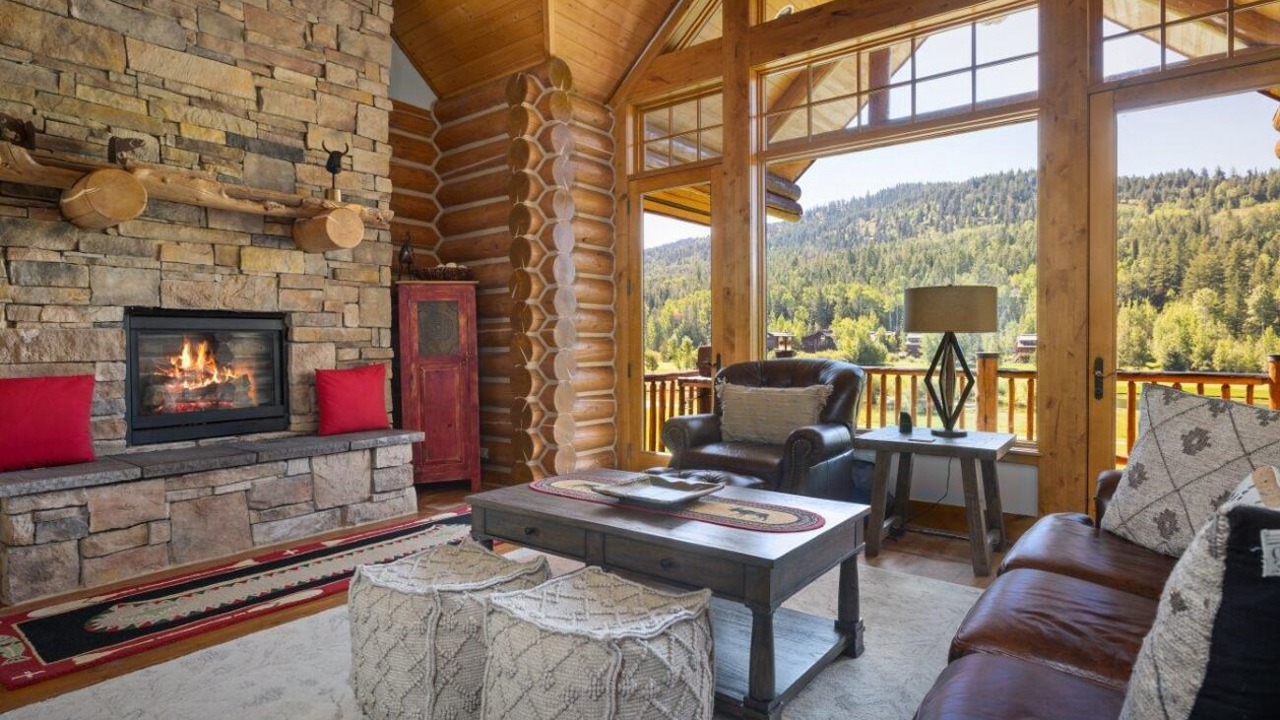 Photo of Livingroom in Victor