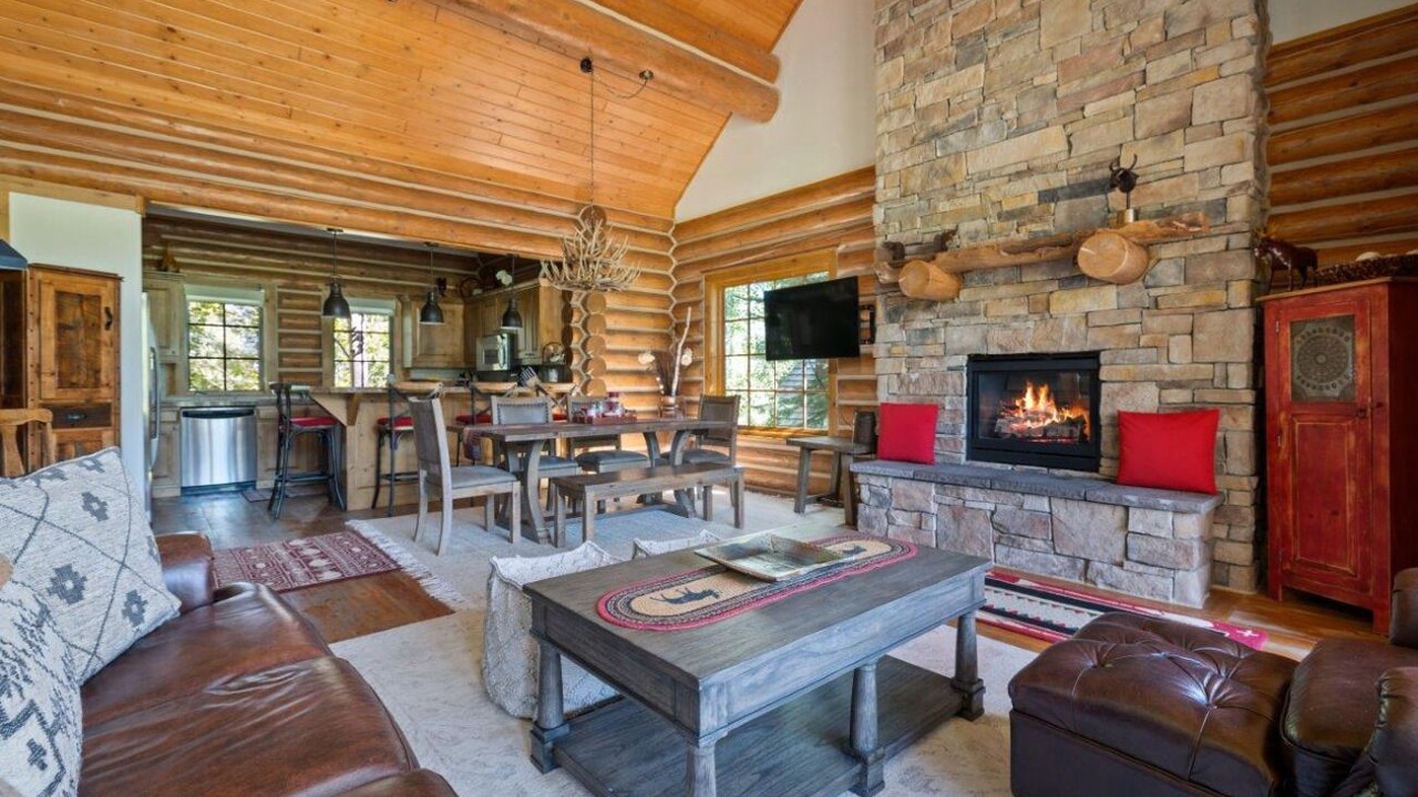 Photo of Livingroom in Victor