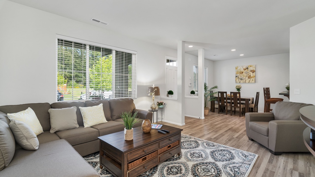 Photo of Livingroom in Eastside