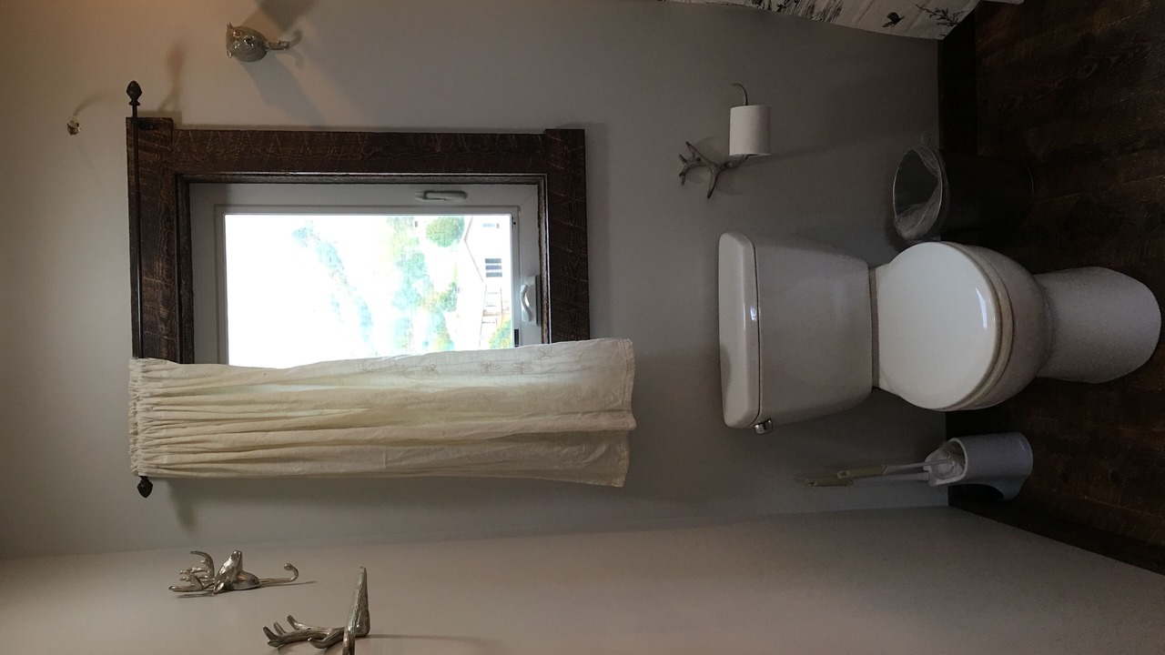 Photo of Bathroom in Gardiner
