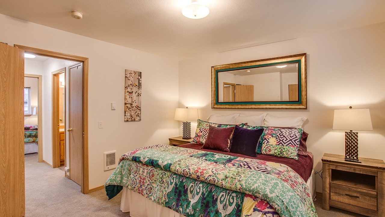 Photo of Bedroom in Downtown Leavenworth