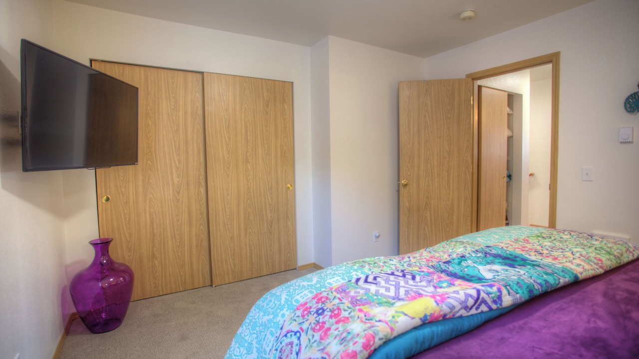 Photo of Bedroom in Downtown Leavenworth