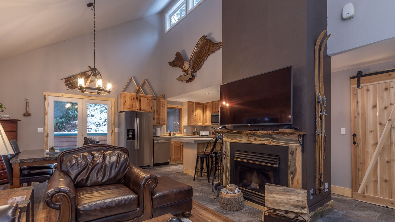 Photo of Livingroom in Packwood