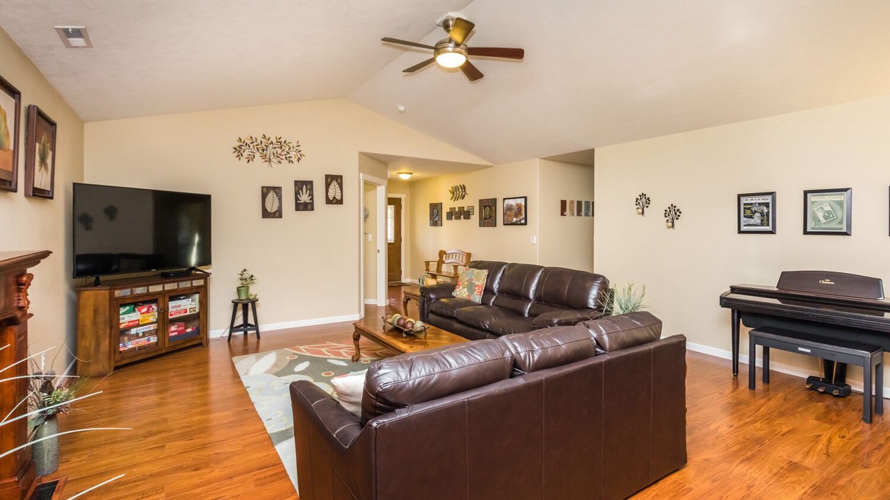 Photo of Livingroom in Walla Walla East