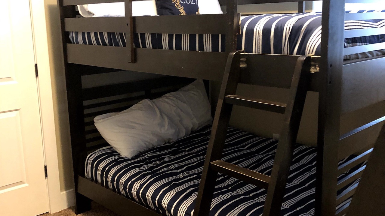 Photo of Bedroom in Cherimoya Hill
