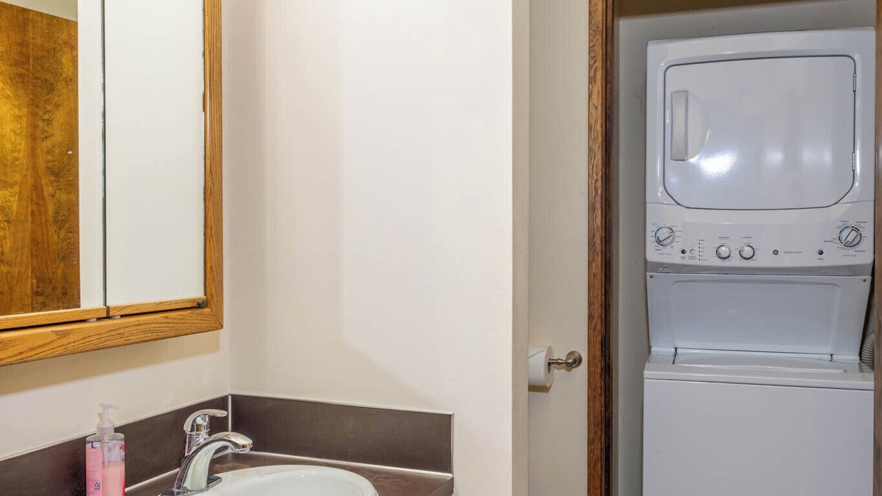 Photo of Bathroom in Amanda Park