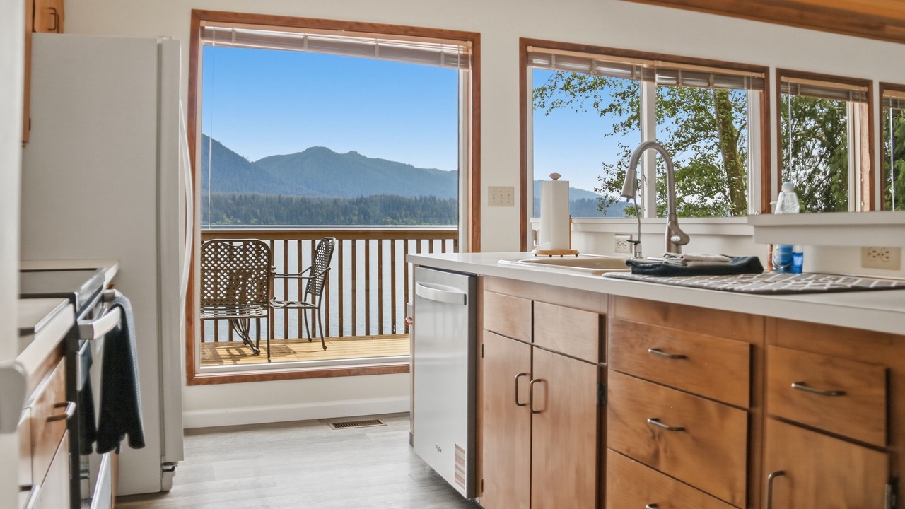 Photo of Kitchen in Amanda Park