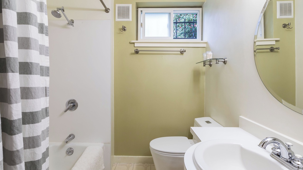 Photo of Bathroom in Whittier Heights
