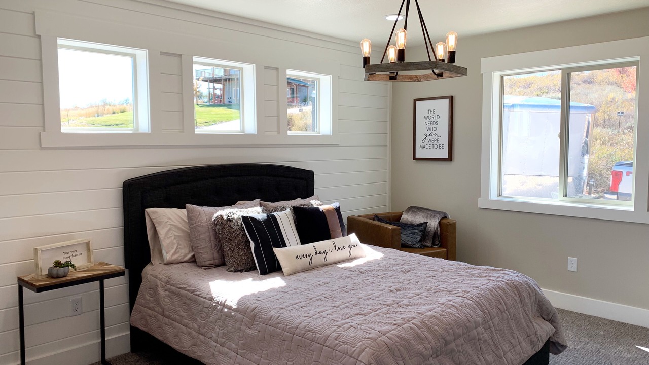 Photo of Bedroom in Harbor Village
