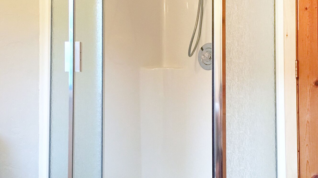 Photo of Bathroom in Buhl