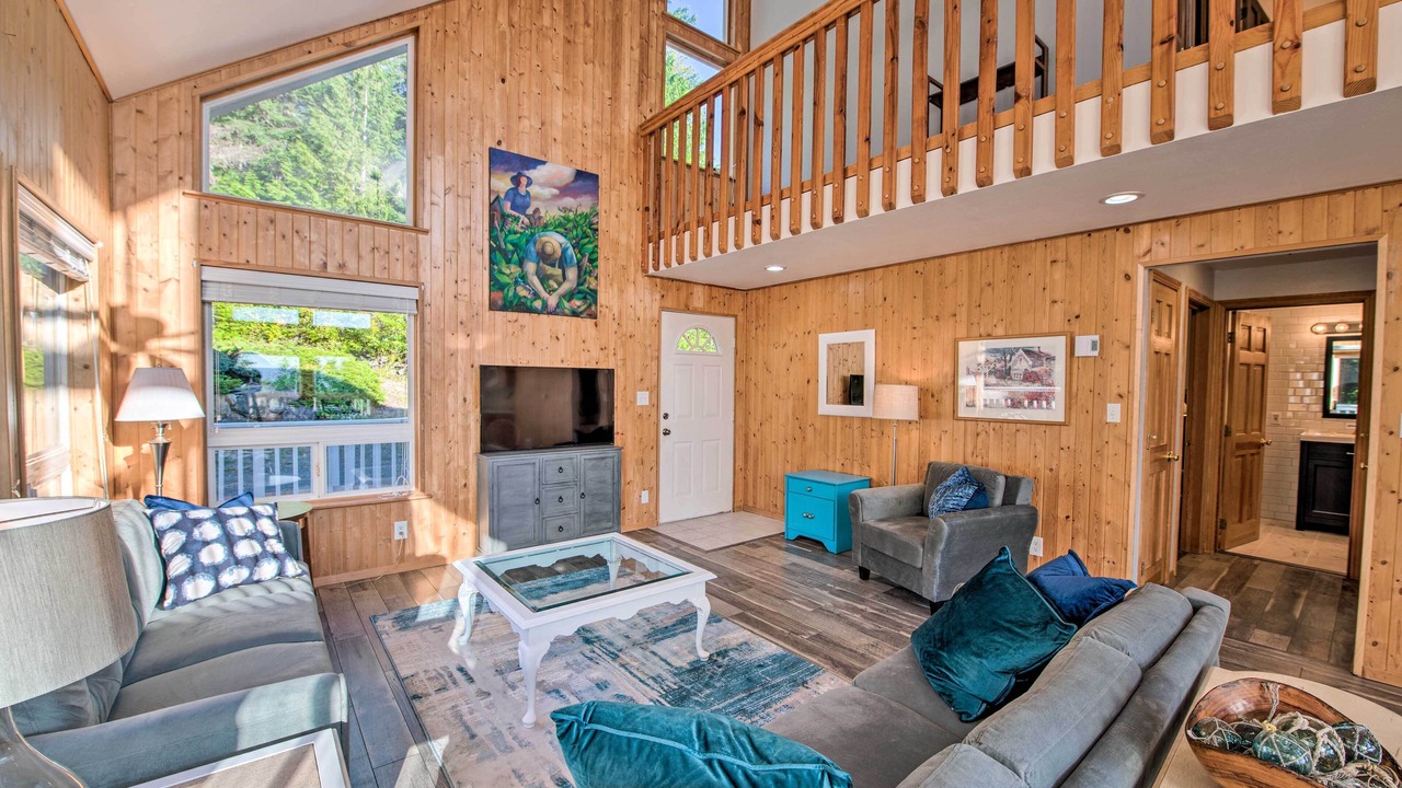 Photo of Bedroom in Brinnon