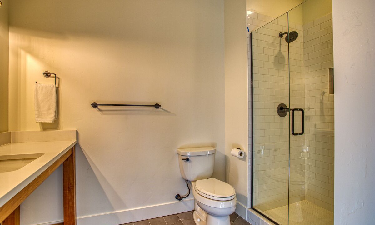 Photo of Bathroom in Sunriver
