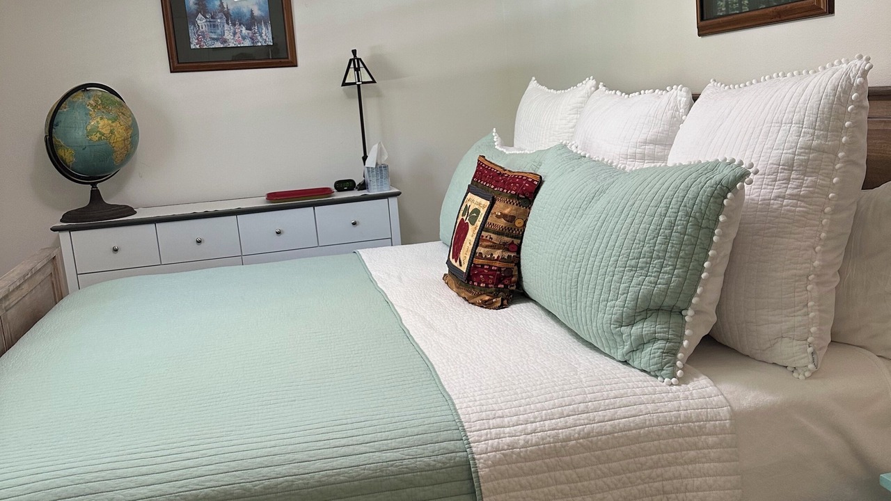 Photo of Bedroom in Fish Haven