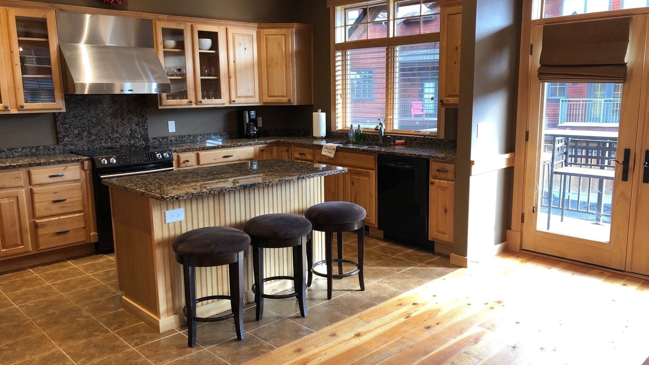 Photo of Patio Balcony in Big Sky Meadow Village