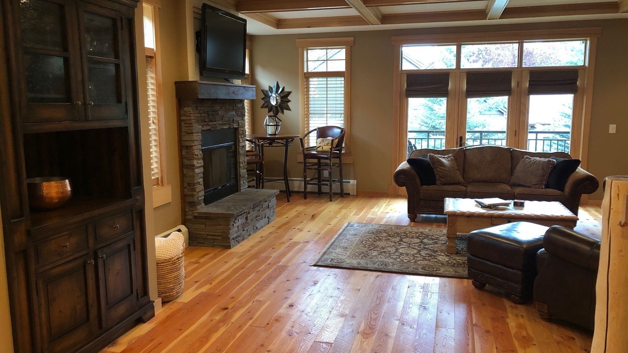 Photo of Livingroom in Big Sky Meadow Village