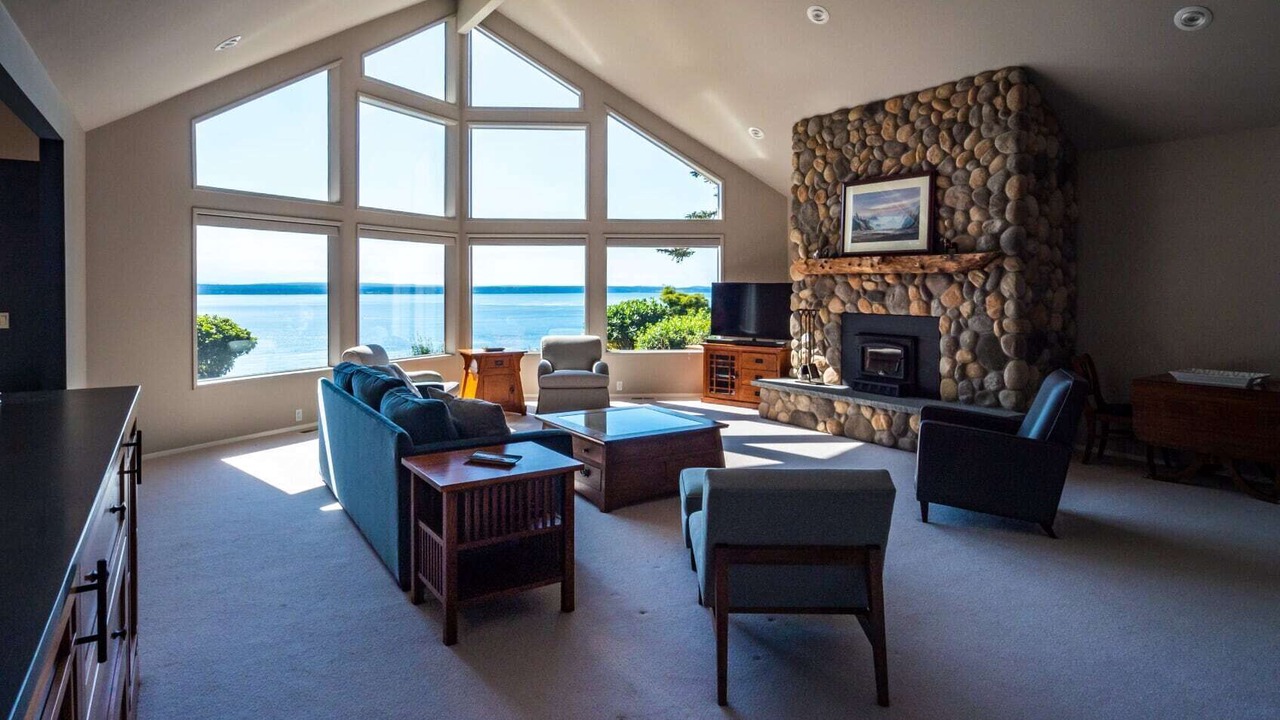 Photo of Bedroom in Freeland