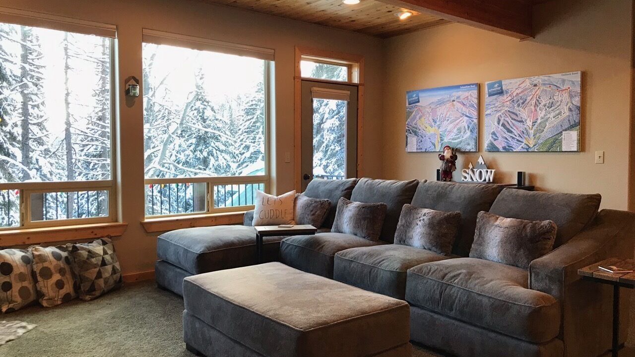 Photo of Livingroom in Sandpoint