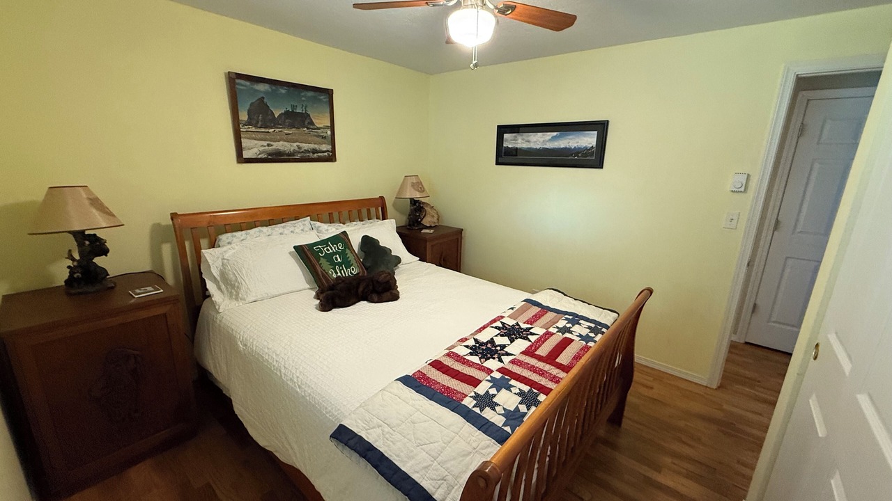 Photo of Bedroom in Port Angeles