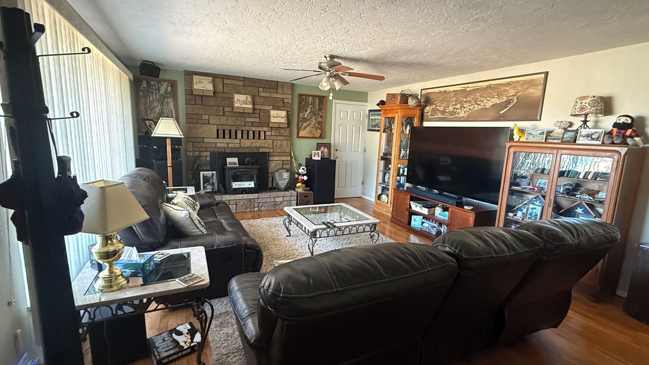 Photo of Livingroom in Port Angeles