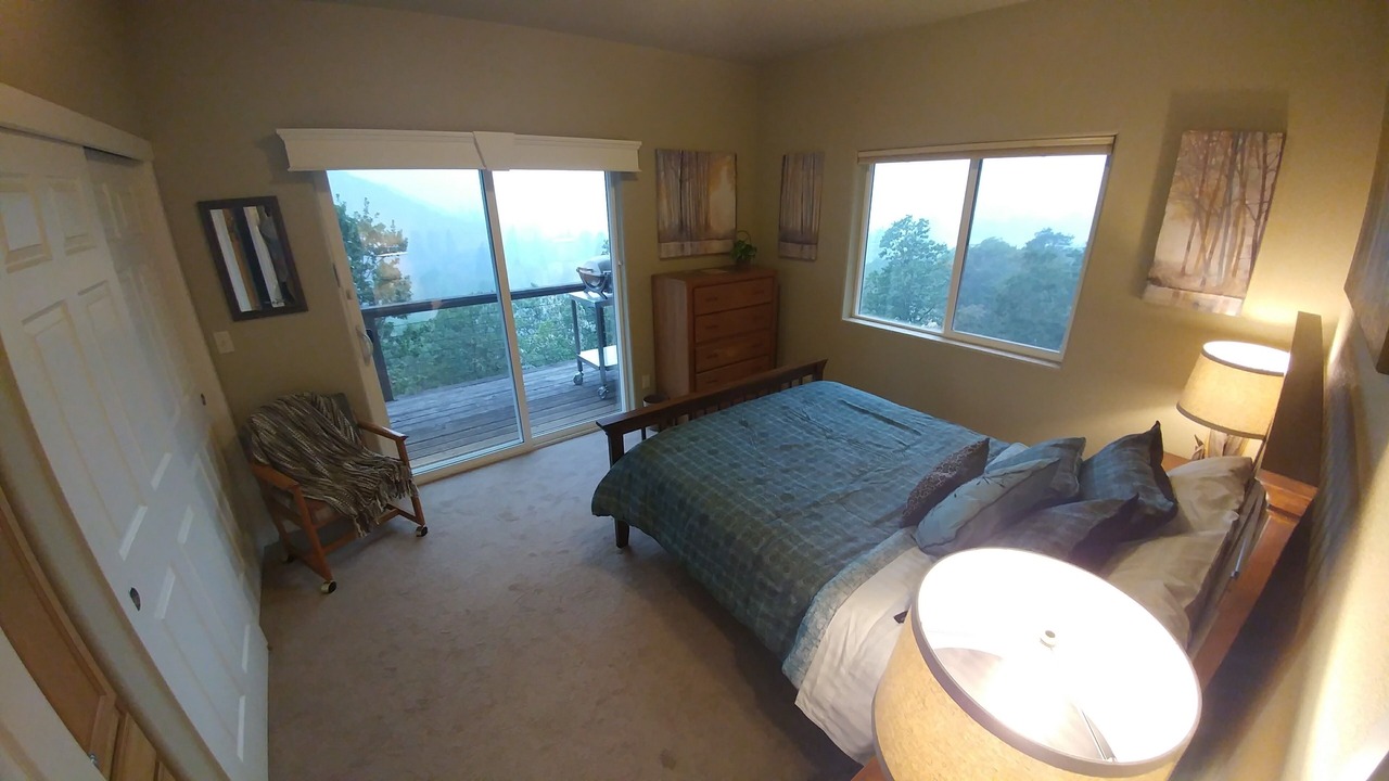 Photo of Bedroom in Central Point