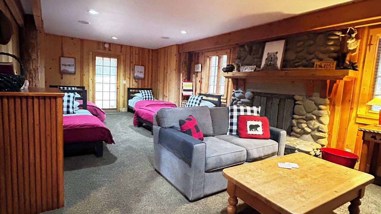 Photo of Bedroom in Black Butte Ranch
