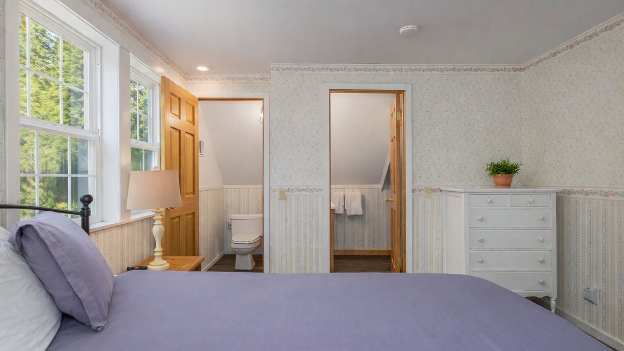 Photo of Bathroom in Leavenworth
