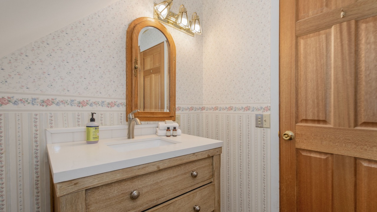 Photo of Bathroom in Leavenworth