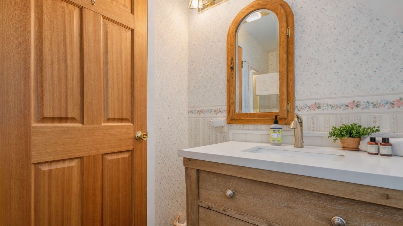Photo of Bathroom in Leavenworth