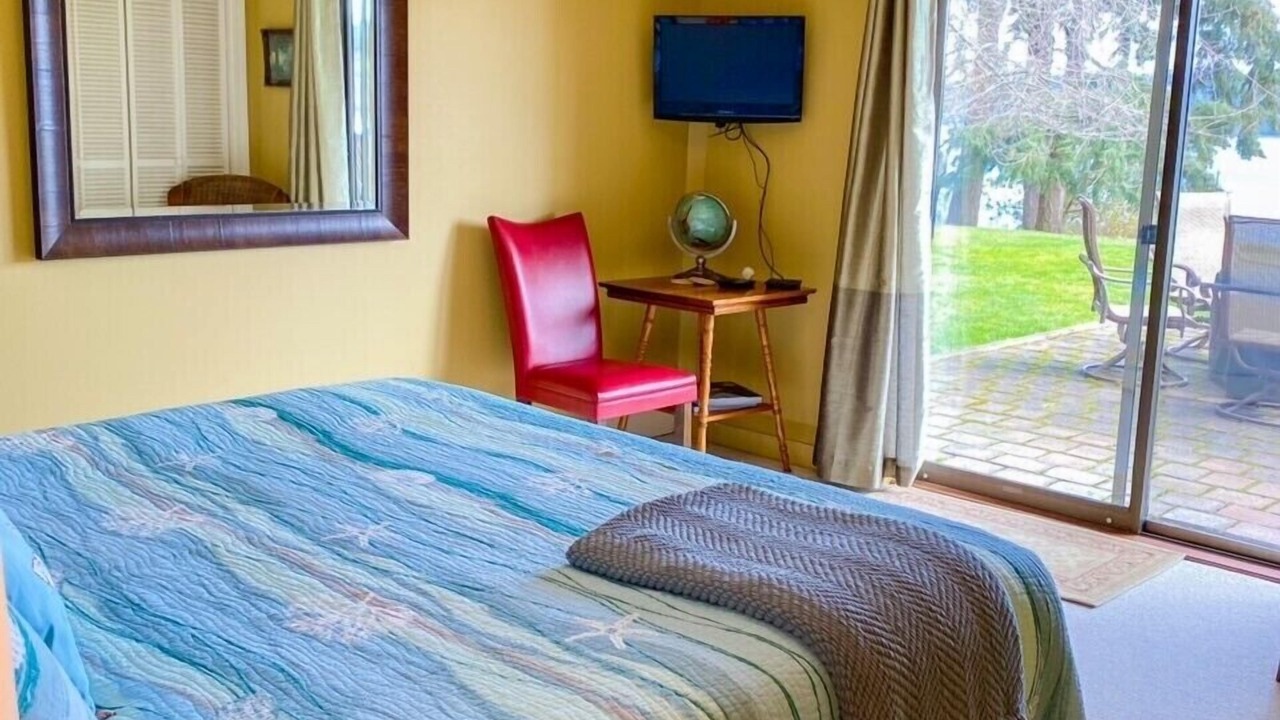 Photo of Bedroom in Freeland