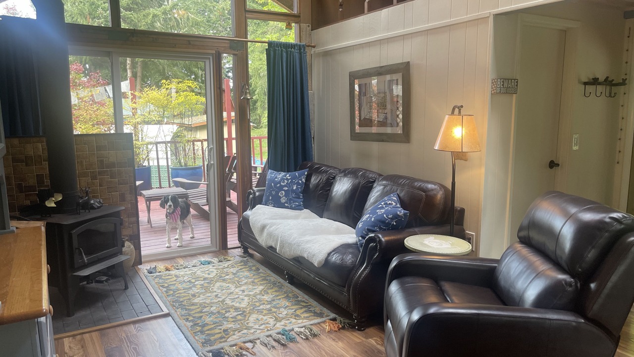 Photo of Bedroom in Lakebay
