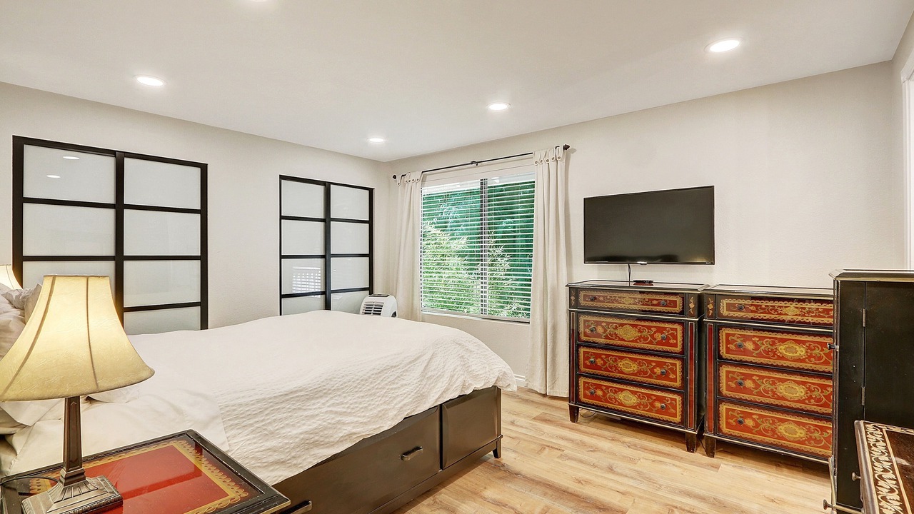 Photo of Bedroom in Education Hill