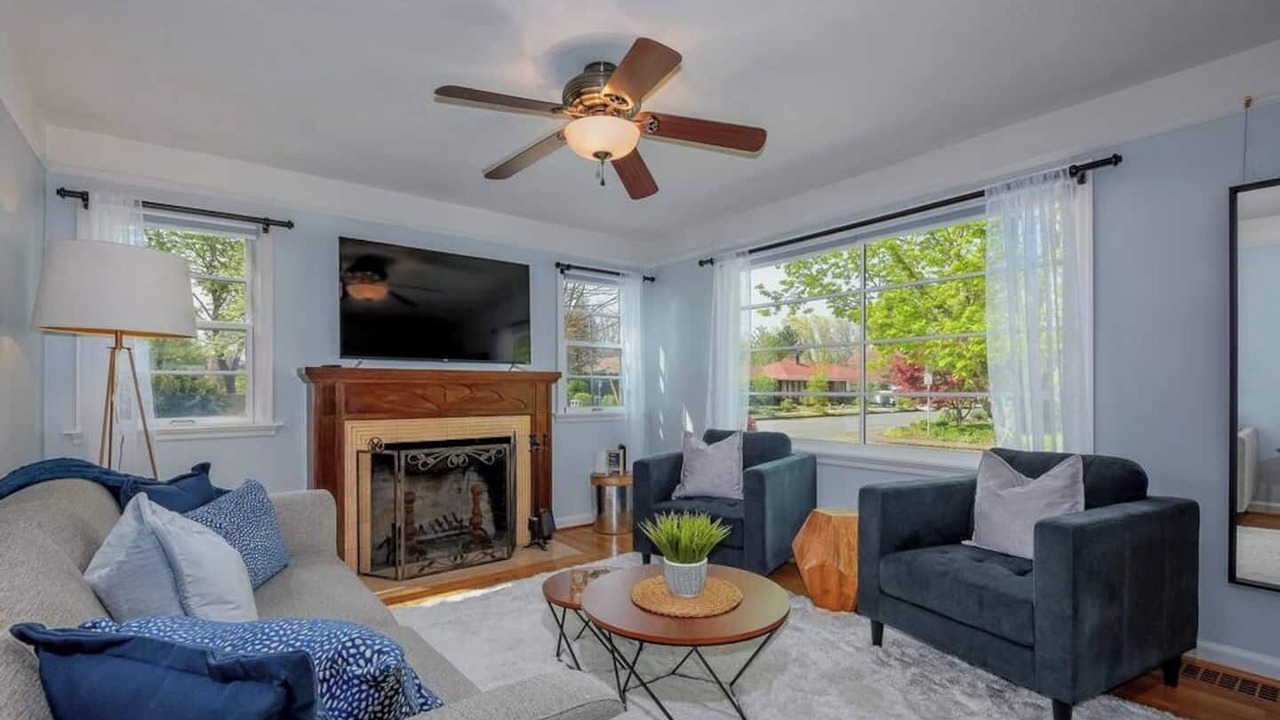 Photo of Livingroom in Lincoln