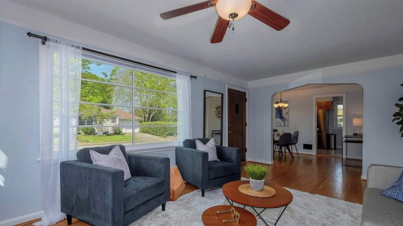 Photo of Livingroom in Lincoln