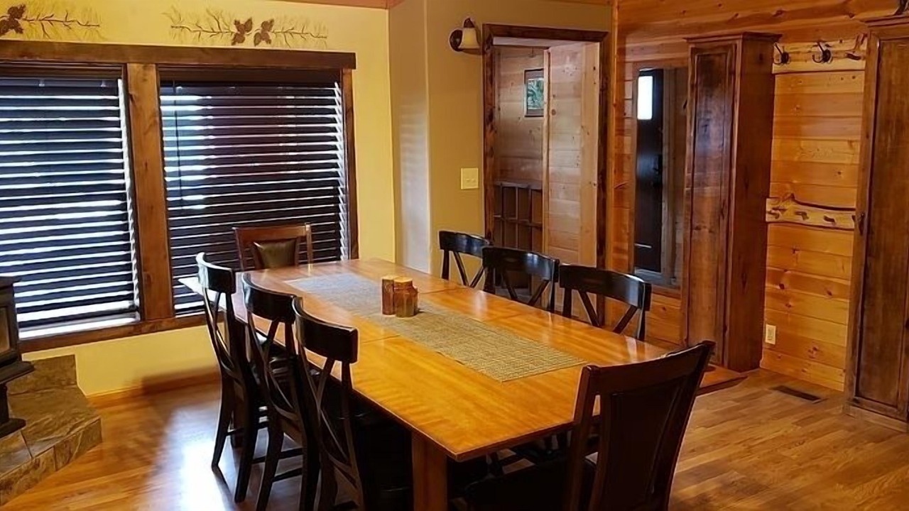Photo of Bedroom in Island Park
