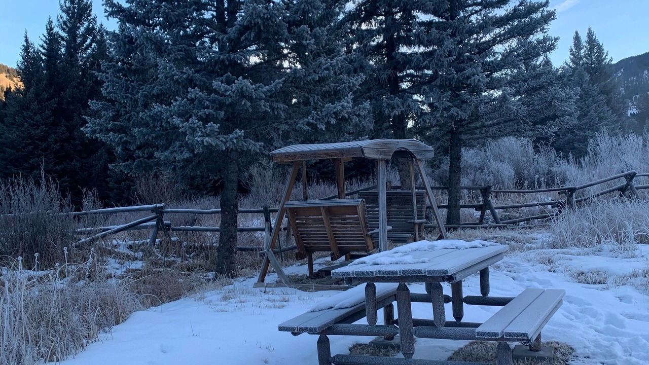 Photo of Outdoor in Lost Trails Retreat