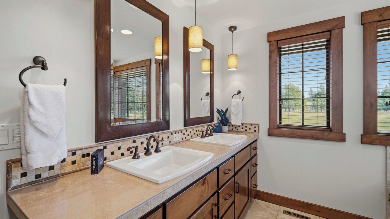Photo of Bathroom in Sunriver