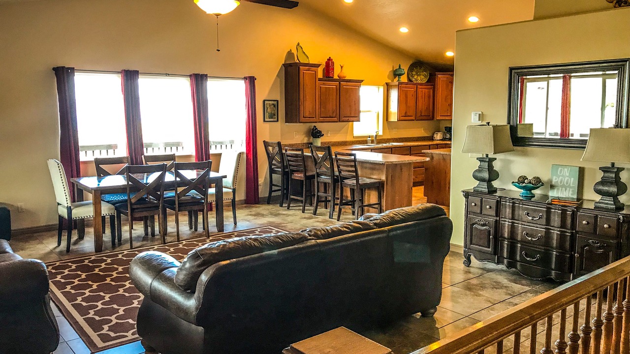 Photo of Livingroom in Sweetwater