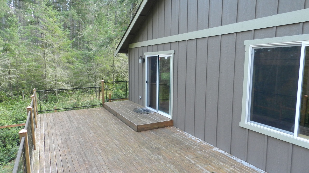 Photo of Patio Balcony in Anderson Island