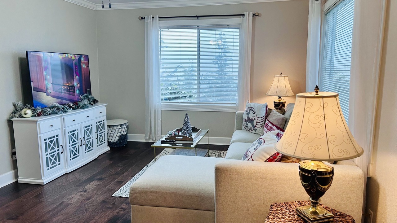 Photo of Livingroom in Northeast Tacoma