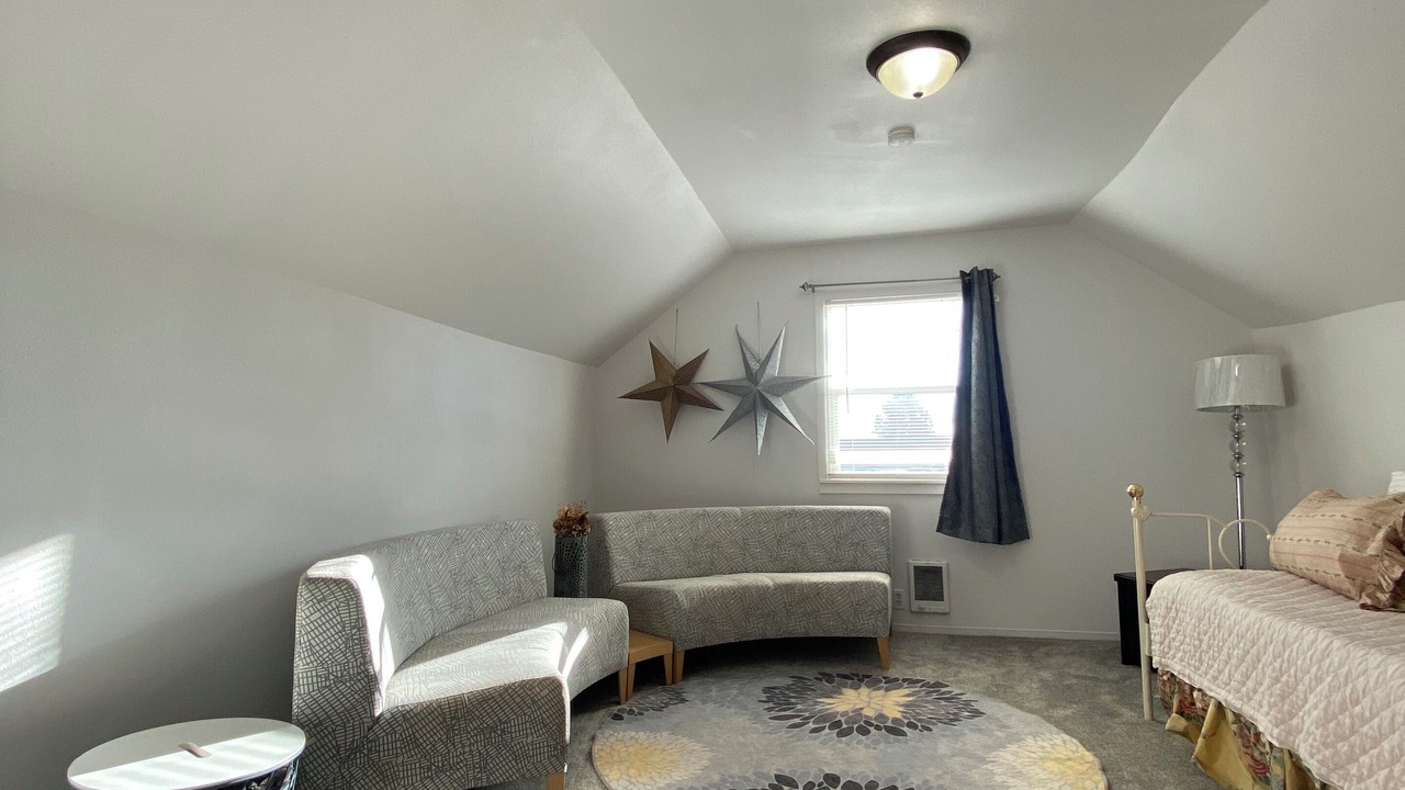 Photo of Livingroom in Northeast Tacoma