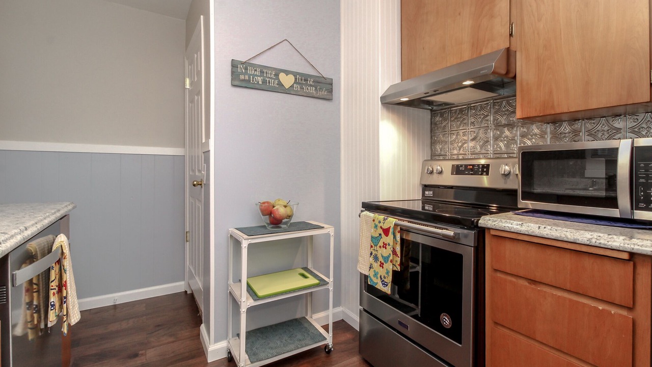 Photo of Kitchen in Northeast Tacoma