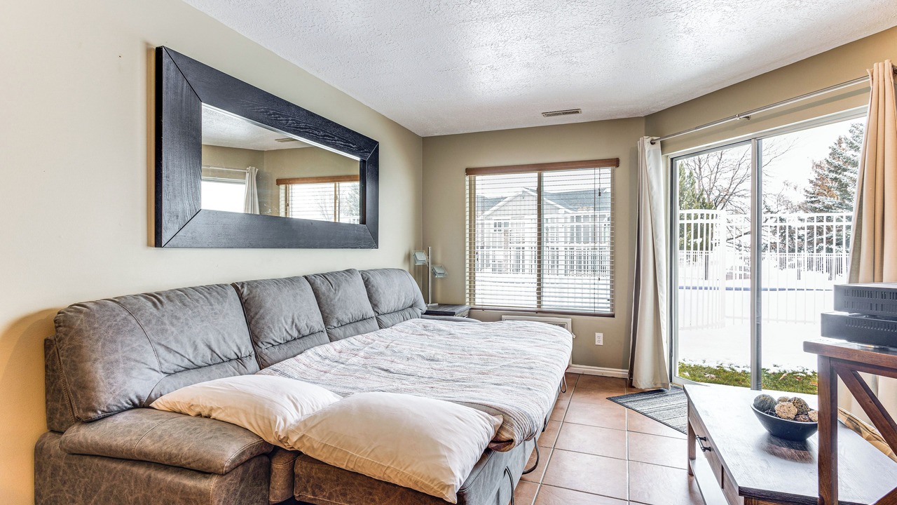Photo of Bedroom in Harbor Village
