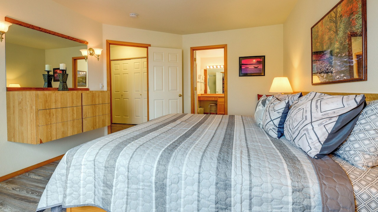 Photo of Bedroom in Klamath Falls