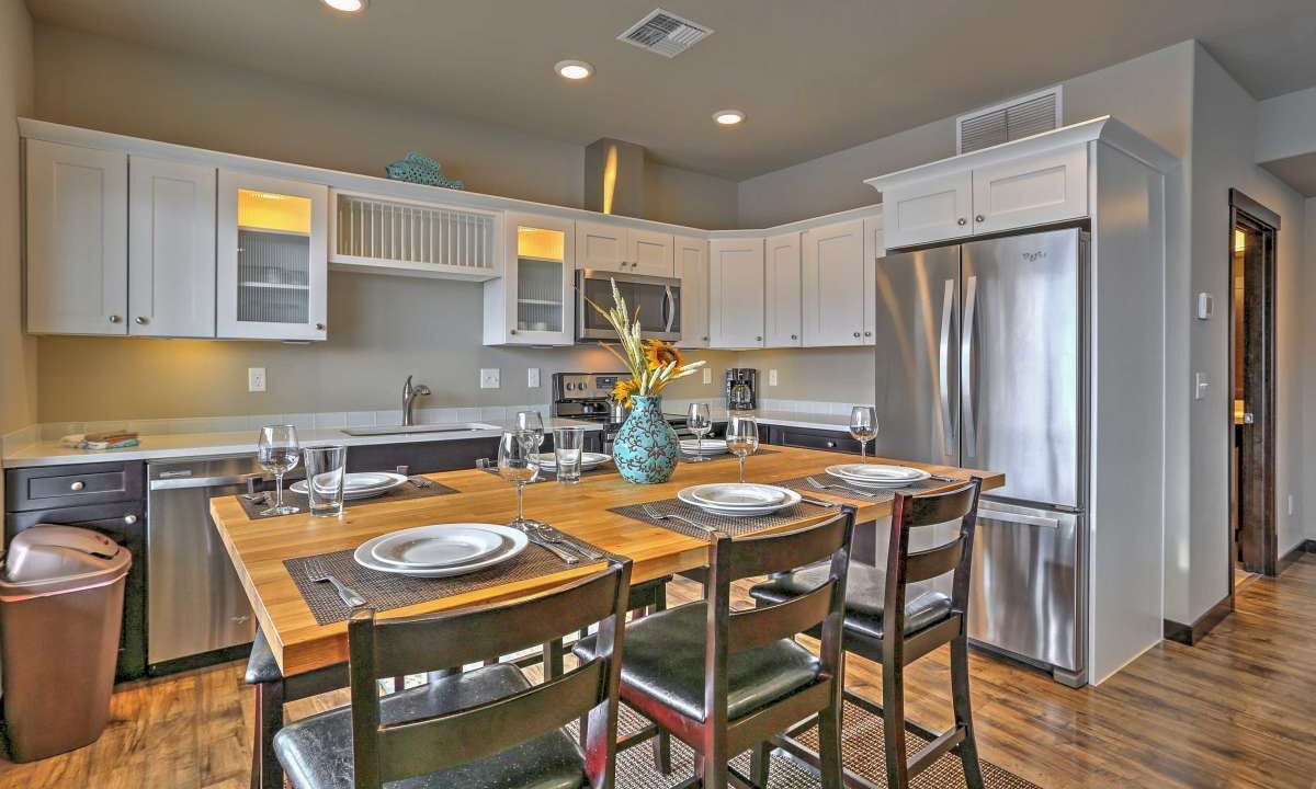 Photo of Kitchen in Manson