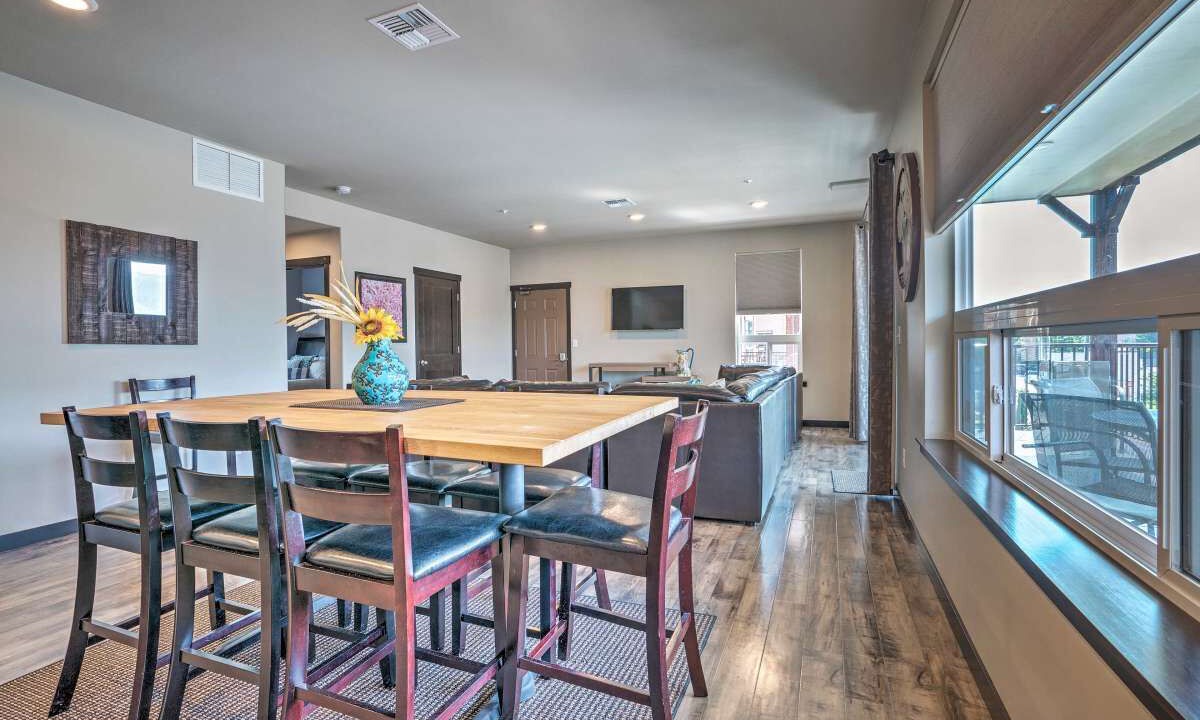 Photo of Others in Manson
