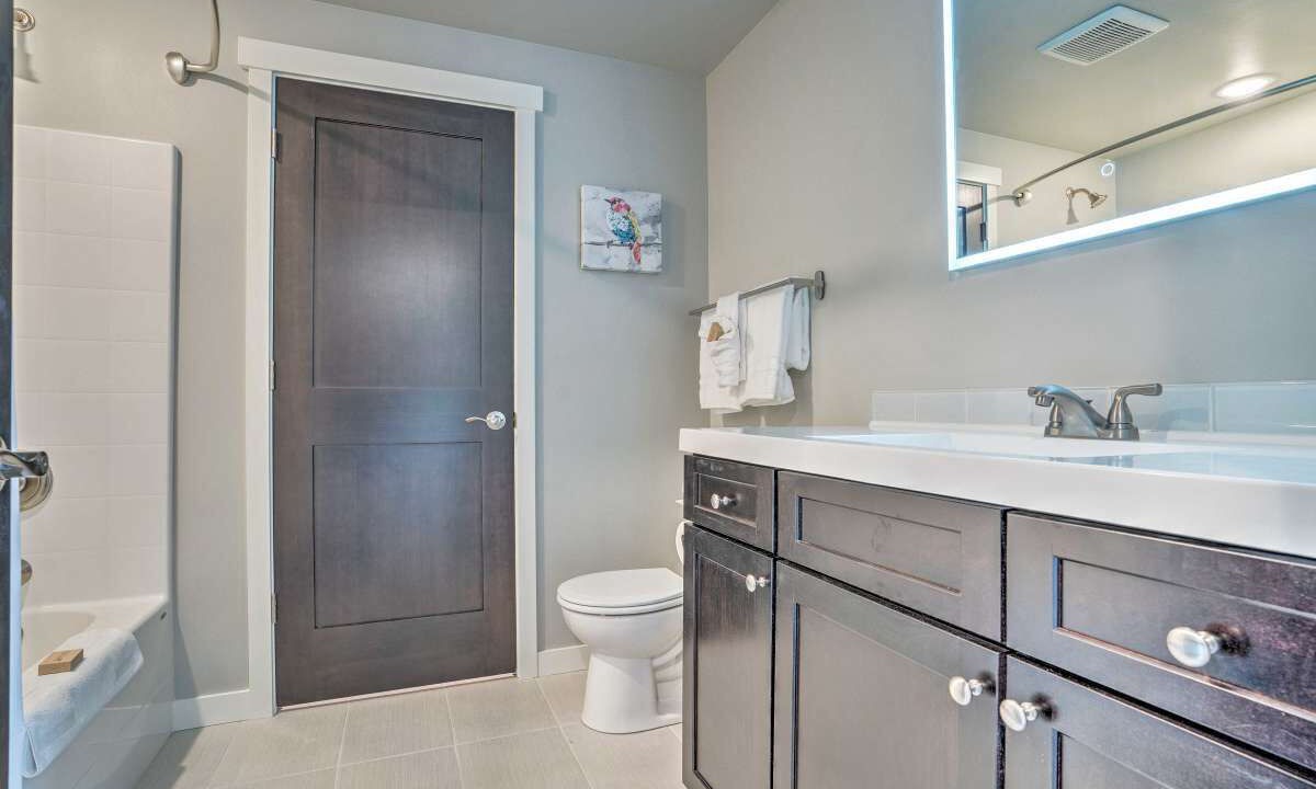 Photo of Bathroom in Manson