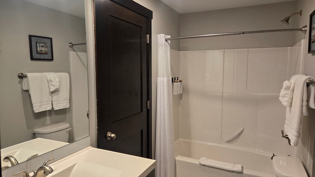Photo of Bathroom in Manson