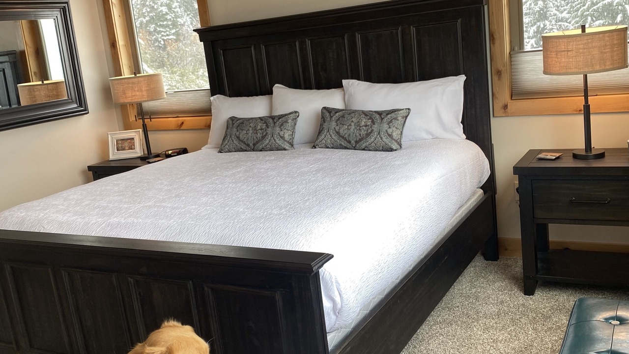 Photo of Bedroom in Sandpoint